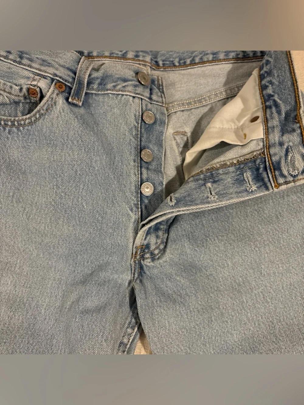 Vintage Levis 501 Jeans Demin Button Fly Light Wash 28x27 Straight Leg Made USA